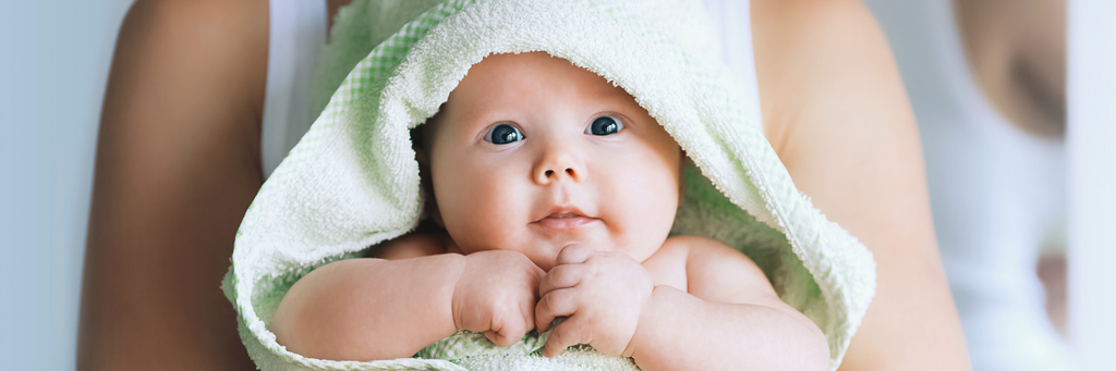 Prevención y tratamiento de eczemas y dermatitis en bebés y niños pequeños.